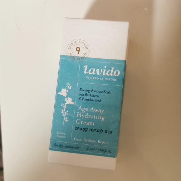 Lavido Age Away Hydrating Cream - Picture 3 of 3